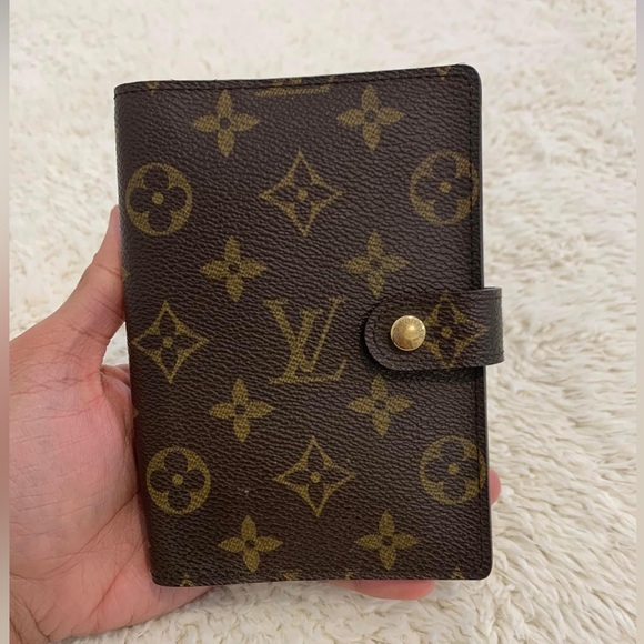 Small leather good LV and gucci - Picture 2 of 14